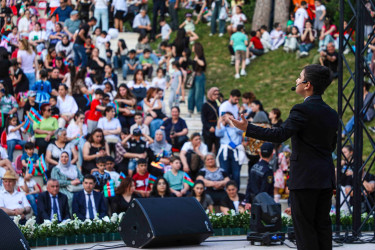 Xətai rayonunda "1 İyun-Uşaqların Beynəlxalq Müdafiəsi Günü " ilə bağlı möhtəşəm konsert proqramı təşkil olunub+Video