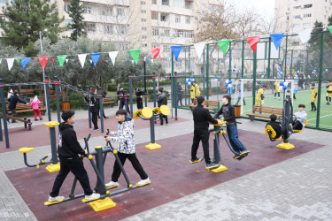 Xətai rayonu, Neapol küçəsi 7 ünvanında abad həyət  sakinlərin istifadəsinə verilib