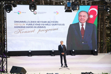 Xətai rayonunda Ümummilli lider Heydər Əliyevin 100 illik yubileyi və Milli Qurtuluş Günü münasibətilə möhtəşəm konsert proqramı və atəşfəşanlıq  təşkil olunub+VİDEO