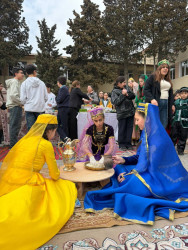 Xətai rayonunda Novruz Bayramı münasibətilə rayon məktəblərində silsilə tədbirlər təşkil olunub.