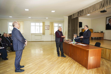 Rayon İcra Hakimiyyətinin başçısı 204 saylı tam orta məktəbdə vətəndaşlarla görüşüb