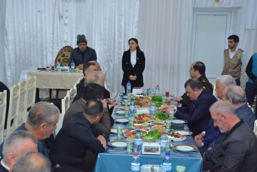 Xətai rayonunda Aprel şəhidlərinin anım günü ilə əlaqədar ehsan süfrəsi təşkil olundu