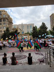 Xətai rayon məktəblərində "Son zəng" tədbirləri keçirilib