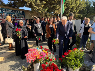 Vətən Müharibəsi şəhidləri Ulubəyov Nurəhməd Hacıbəy oğlu və Əliyev Fizuli Vidadi oğlunun anım günündə məzarları ziyarət olunub