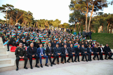 Xətai rayonunda Zəfər Gününə həsr olunmuş konsert proqramı təqdim edildi