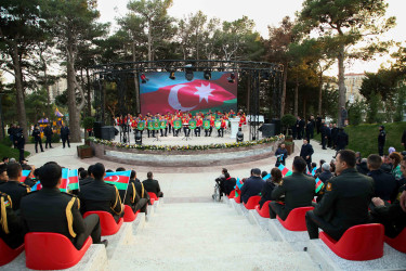 Xətai rayonunda Zəfər Gününə həsr olunmuş konsert proqramı təqdim edildi