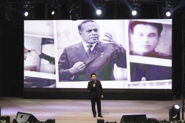 Xətai rayonunda Ümummilli lider Heydər Əliyevin anadan olmasının 102 illiyinə həsr olunmuş möhtəşəm konsert proqramı təşkil olunub