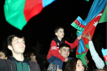 Xətai rayonunda Zəfər Gününə həsr olunmuş konsert proqramı təqdim edildi