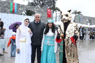 Xətai rayonunda Ümummilli Lider Heydər Əliyevin 100 illik yubileyinə həsr olunan “Ailə festivalı” keçirilib