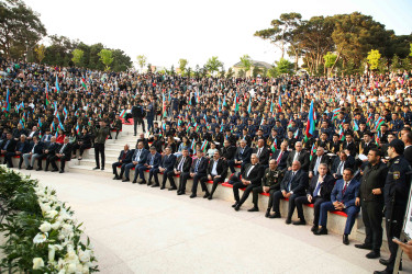 Xətai rayonunda Ümummilli lider Heydər Əliyevin 100 illik yubileyinə həsr olunmuş möhtəşəm konsert proqramı təşkil olunub+VİDEO