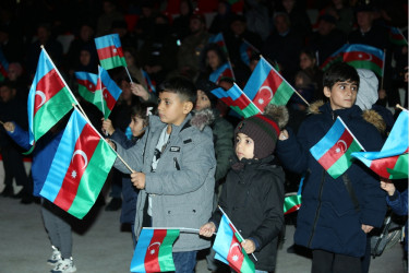 Xətai rayonunda Zəfər Gününə həsr olunmuş konsert proqramı təqdim edildi