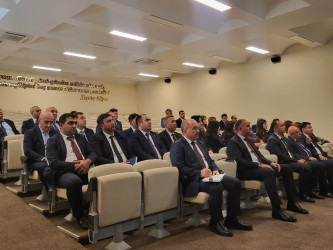 Xətai rayon İcra Hakimiyyətində etik davranış və korrupsiyaya qarşı mübarizə mövzusunda iclas keçirilib