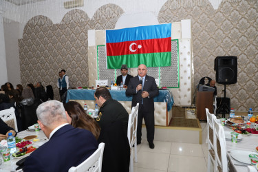 Xətai rayonunda Ulu Öndərin anım günü ilə əlaqədar ehsan süfrəsi açılıb