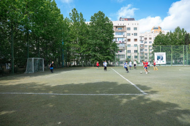 Xətai rayonunda Ulu Öndər Heydər Əliyevin anadan olmasının 101-ci ildönümünə həsr edilmiş futbol turniri keçirilib