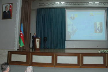 Ulu Öndər Heydər Əliyevin 102 illiyinə həsr olunmuş elmi-praktik konfrans keçirilib.