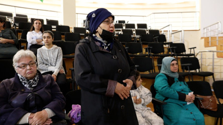 Rayon İcra Hakimiyyətinin başçısı 171 saylı tam orta məktəbdə vətəndaşlarla görüşdü