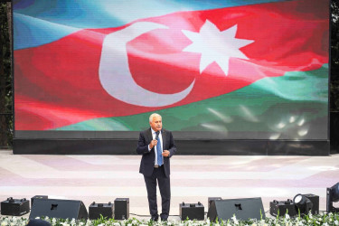 Xətai rayonunda "28 may- Müstəqillik Günü"nə həsr edilmiş bayram konserti təşkil olunub+VİDEO