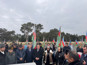 Vətən Müharibəsi şəhidi Şükürlü Elvin Azad oğlunun məzarını ziyarət olunub