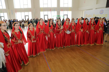 Xətai rayonunda Novruz Bayramı münasibətilə rayon məktəblərində silsilə tədbirlər təşkil olunub.