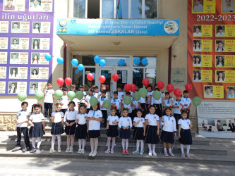 Xətai rayonunda təhsil müəssisələrində "28 may- Müstəqillik Günü" münasibətilə silsilə tədbirlər keçirilib
