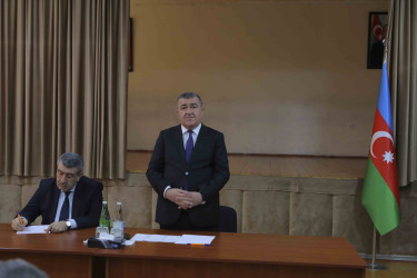 Rayon İcra Hakimiyyətinin başçısı 27 saylı tam orta məktəbdə vətəndaşlarla görüşüb