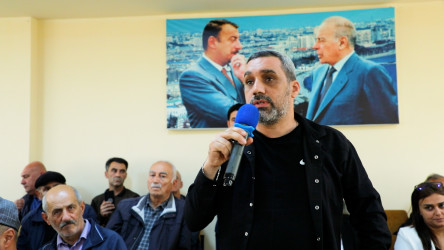 Rayon İcra Hakimiyyətinin başçısı 191 saylı tam orta məktəbdə vətəndaşlarla görüşdü