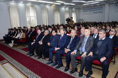 Xətai rayonunda Ulu Öndər Heydər Əliyevin anım günü ilə bağlı “Əbədiyaşar Lider” mövzusunda tədbir keçirildi