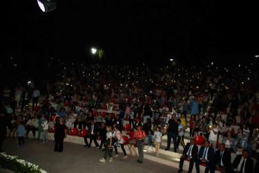 Xətai rayonunda "1 İyun-Uşaqların Beynəlxalq Müdafiəsi Günü" münasibətilə  konsert proqramı təşkil olunub+VIDEO