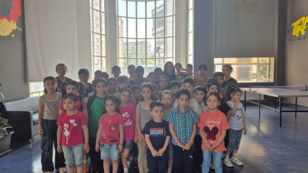 Xətai rayonunda 1 iyun-Uşaqların Beynəlxalq Müdafiəsi Günü münasibətilə 3 saylı Uşaq Evinin sakinləri üçün əyləncəli tədbir təşkil olunub.