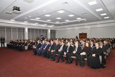 Xətai rayonunda Ulu Öndər Heydər Əliyevin anım günü ilə əlaqədar “Vətənə, xalqa həsr edilən şərəfli ömür” mövzusunda tədbir keçirilib