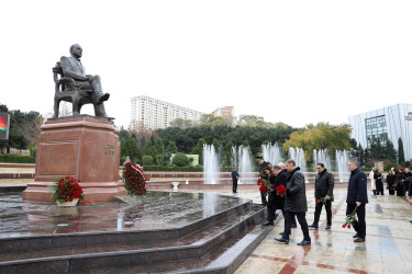 Xətai rayonunda Ulu Öndərin anım günü ilə əlaqədar ehsan süfrəsi açılıb
