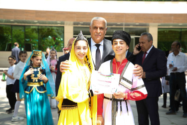 Xətai rayonunda VI “Azərbaycanım” Respublika  Uşaq Rəsm Festivalı  keçirildi