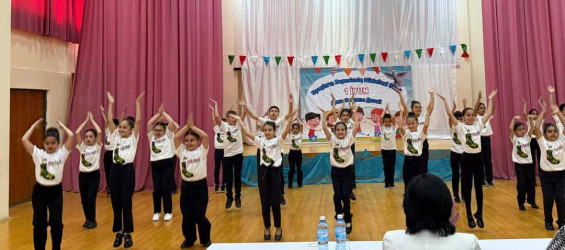 Xətai rayon məktəblərində "1 iyun-Uşaqların Beynəlxalq Müdafiəsi Günü" ilə bağlı silsilə tədbirlər keçirilb.