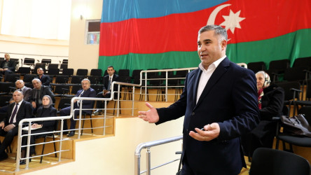 Rayon İcra Hakimiyyətinin başçısı 171 saylı tam orta məktəbdə vətəndaşlarla görüşdü