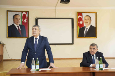 Rayon İcra Hakimiyyətinin başçısı 204 saylı tam orta məktəbdə vətəndaşlarla görüşüb