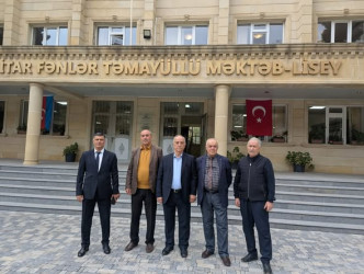 Xətai rayonunda vəkillər deputatın təşəbbüsü ilə vətəndaşlara növbəti dəfə pulsuz hüquqi yardım göstəriblər