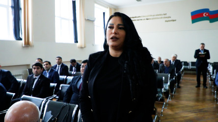 Rayon İcra Hakimiyyətinin başçısı 245 saylı tam orta məktəbdə vətəndaşlarla görüşüb