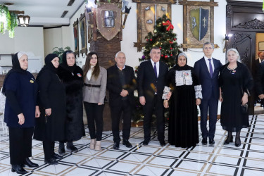 Xətai rayonunda 31 Dekabr – Dünya Azərbaycanlılarının Həmrəyliyi Günü və qarşıdan gələn Yeni il münasibətilə tədbir keçirilib+VİDEO