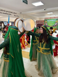 Xətai rayonunda Novruz Bayramı münasibətilə rayon məktəblərində silsilə tədbirlər təşkil olunub.