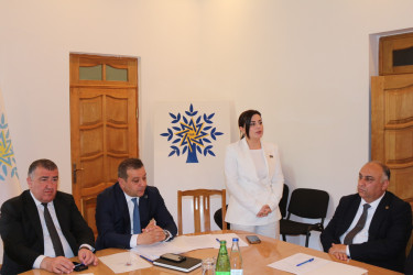 Xətai Rayonunda "Qərbi Azərbaycana qayıdış" adlı dəyirmi masa keçirilib