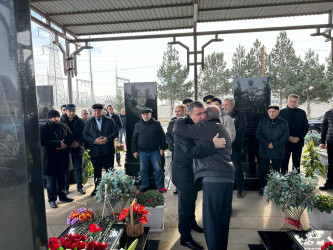 Vətən Müharibəsi şəhidi Rzayev Vüsal Tofiq oğlunun anım günündə  məzarı ziyarət olunub.