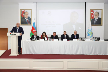 Xətai rayonunda Ulu Öndər Heydər Əliyevin anım günü ilə əlaqədar “Vətənə, xalqa həsr edilən şərəfli ömür” mövzusunda tədbir keçirilib