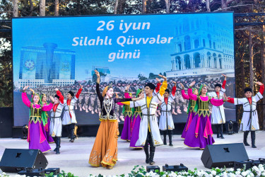 Xətai rayonunda 26 iyun-Azərbaycan Respublikasının Silahlı Qüvvələr Gününə həsr olunmuş konsert proqramı təşkil olunub+VİDEO