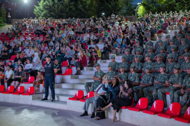 Xətai rayonunda müğənni Tural Qismət və "Qismət" qrupunun konserti təşkil olunub