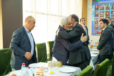 Xətai rayonunda Aprel şəhidlərinin xatirəsinə ehsan süfrəsi təşkil olunub