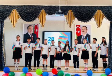 Xətai rayonunda təhsil müəssisələrində "28 may- Müstəqillik Günü" münasibətilə silsilə tədbirlər keçirilib