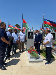 Vətən Müharibəsi şəhidi Rzazadə Həsən Vüqar oğlunun  doğum günündə məzarı ziyarət olundu