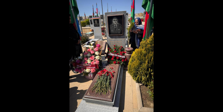 Şəhid İbrahimov Xeyrulla Mais oğlunun doğum günündə məzarı ziyarət edilib.