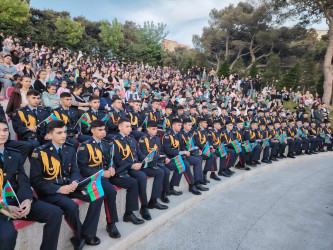 Xətai rayonunda Ümummilli lider Heydər Əliyevin anadan olmasının 102 illiyinə həsr olunmuş möhtəşəm konsert proqramı təşkil olunub