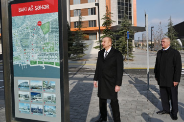 Bakı Ağ Şəhərin Mərkəzi Park Kvartalında bir sıra infrastruktur obyektlərinin inşası tamamlanıb.  Prezident İlham Əliyev görülən işlərlə tanış olub, Qarabağ Atları Kompleksinin təməlini qoyub